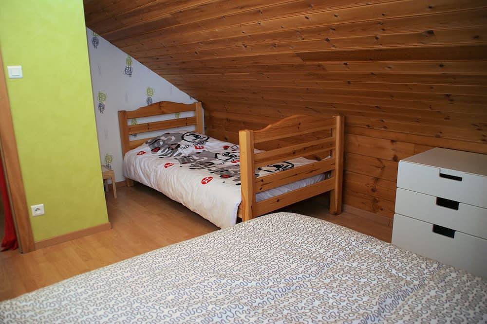 Chalet Loma, spacieux chalet en madriers, au pieds du Massif Vosgien in Vagney, Parc naturel régional des Ballons des Vosges