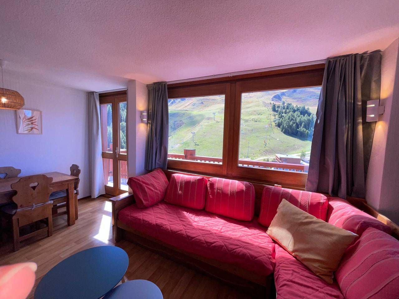 Geheel appartement, Bright apartment in Plagne Centre, direct access to the slopes in Plagne Centre, La Plagne-Tarentaise