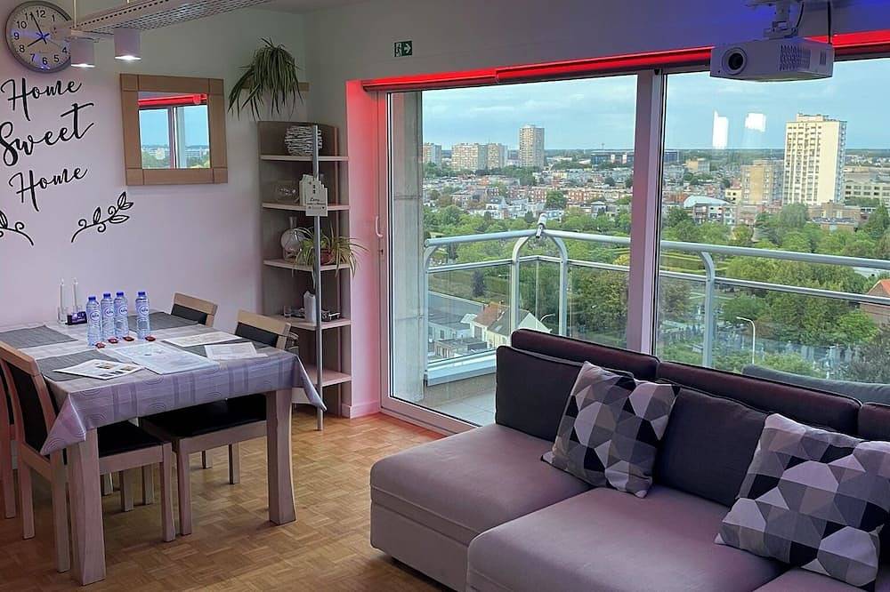 Geheel appartement, Jacuzzi, 5min city centre, free parking, nice view in Antwerpen, Antwerpen en omgeving