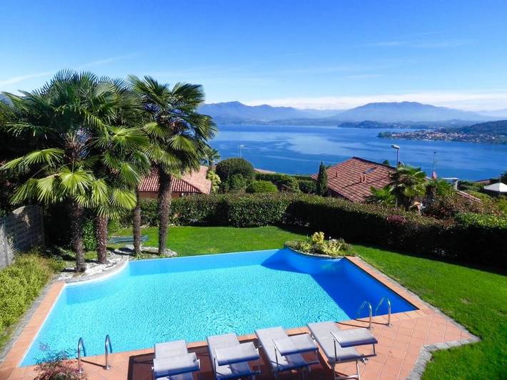 Ferienhaus für 11 Personen, mit Balkon und Terrasse sowie Garten und Pool