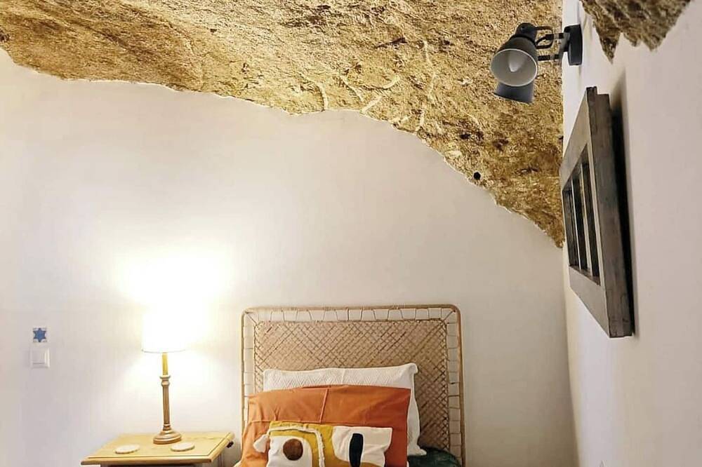 Casa Cueva La Luna in Setenil de las Bodegas, Pueblos Blancos