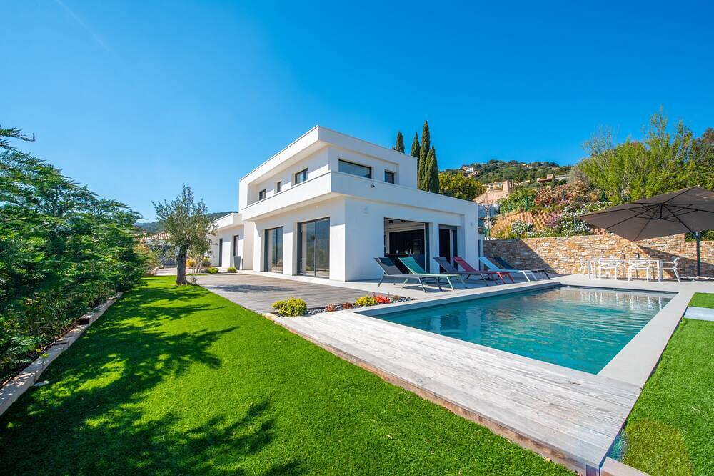 Casa vacanza a Var a partire da 595€ a notte