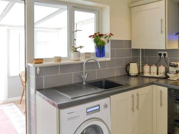 Cottage for 4 People in Walcott, Norfolk, Photo 4