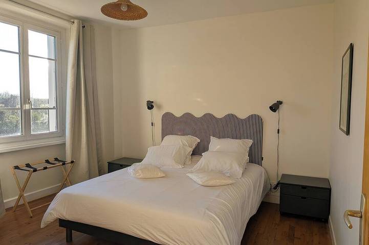 Maison de vacances à 350 m de la plage dans un jardin clos. in Porspoder, Région de Brest