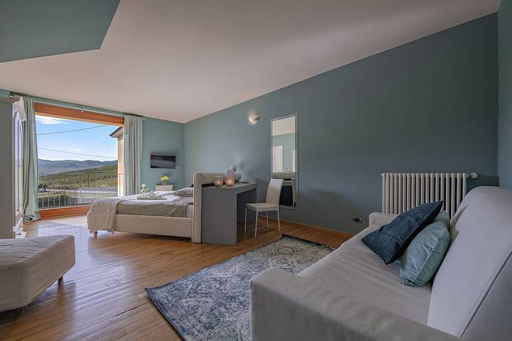 La Martina Villa, Luxus-Villa auf Weinbergen mit einem privaten Swimmingpool in Canelli, Canelli (Gemeinde)