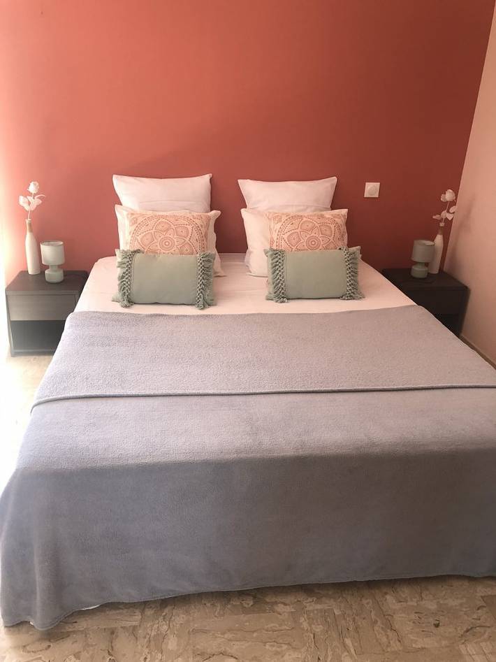 Chambre d’hôte pour 2 personnes, avec jardin et piscine