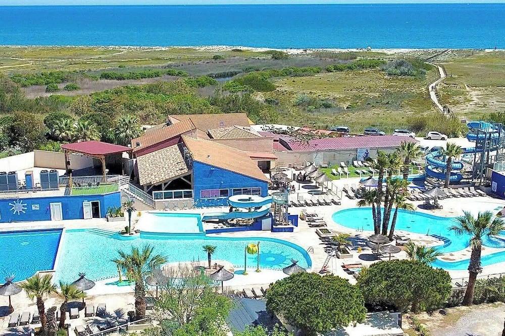 Air-conditioned mobile home for 7 people 5-star campsite in Torreilles, Mediterranean Coast (France)