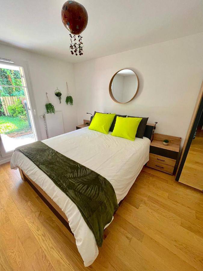 Gîte pour 2 personnes, avec Terrasse et Jardin à Mareil-Marly