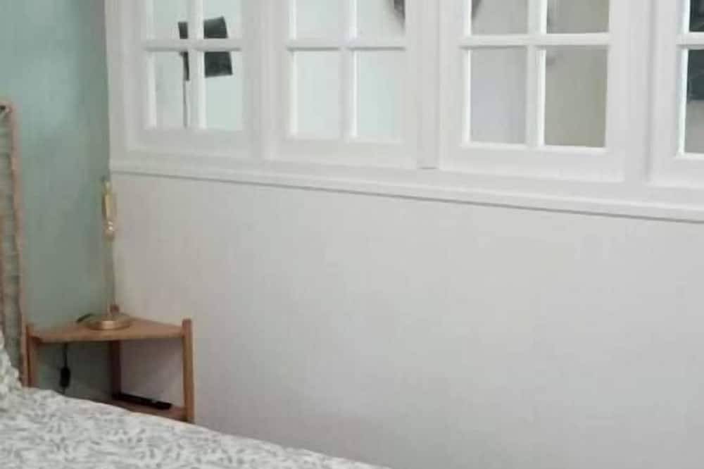 Entire apartment, The Rosies' cocoon: Virginia Hall in Colleville-sur-Mer, Bayeux region