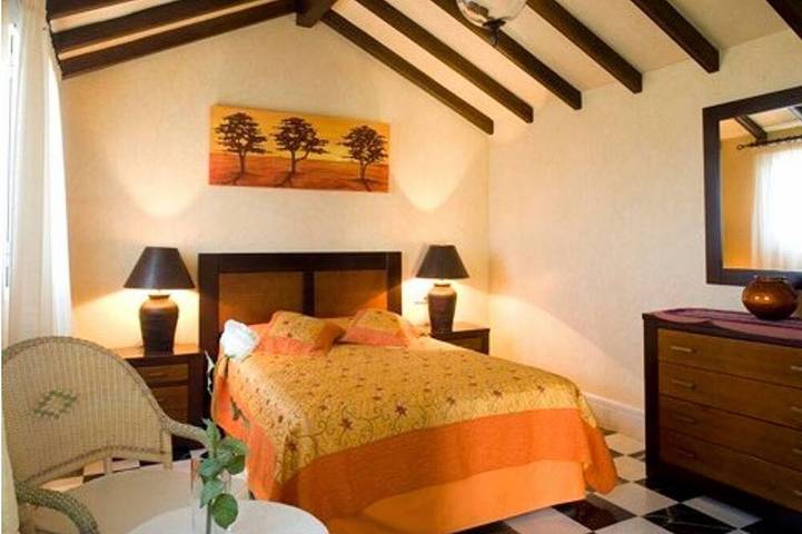 Neu !!! Villa Andaluza in der Nähe von Ronda, luxuriös und ideal für Familien und Freunde. in Arriate, Málaga Provinz