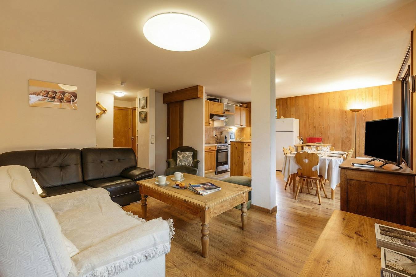 Appartement entier, Residence Montana 3Br Argentière Ski Base + Parking + View for 6 in Argentière, Chamonix-Mont-Blanc