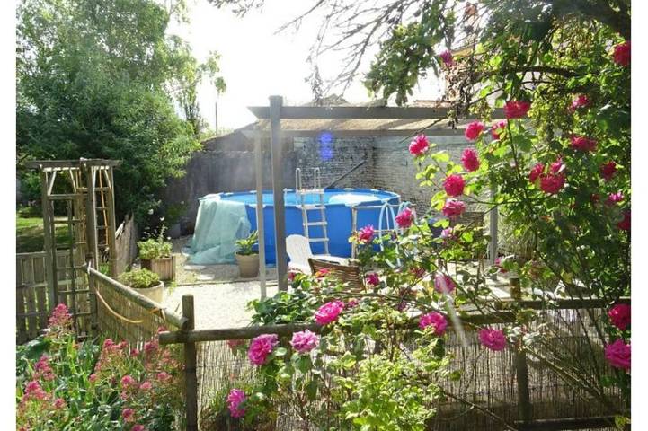 Location de vacances pour 12 personnes, avec jardin à Saint-Médard-d'Aunis