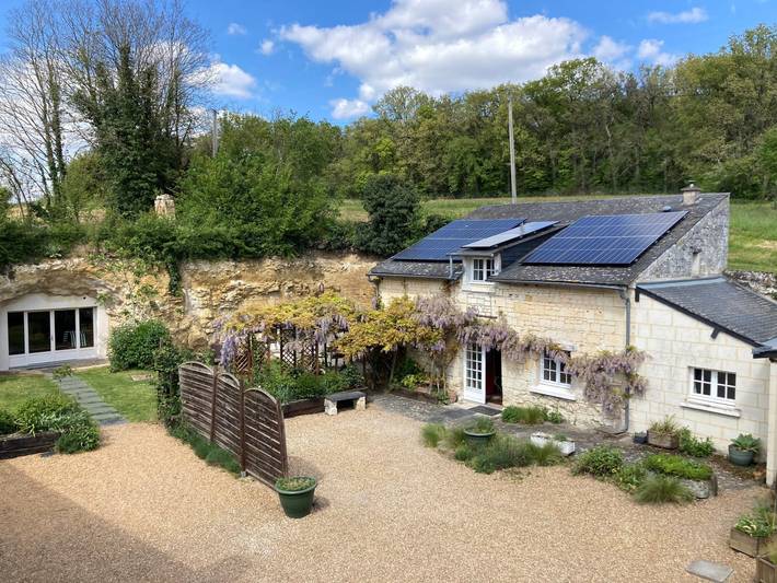 Gîte pour 4 personnes, avec jacuzzi ainsi que jardin et terrasse
