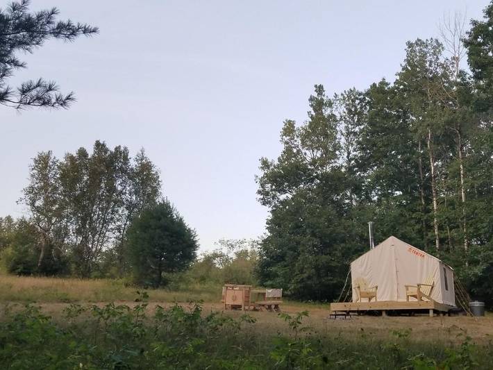 Camping per 14 persone, con animali domestici in Maine