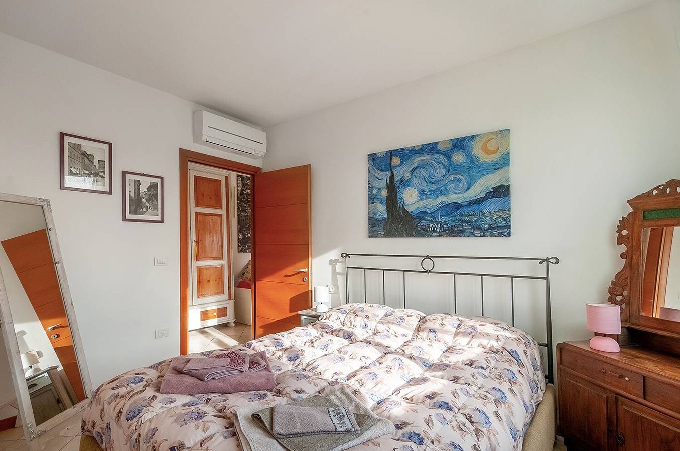 Geheel appartement, Appartement 'Leopolda' met privé terras, Wi-Fi en airconditioning in Florence city center, Florence