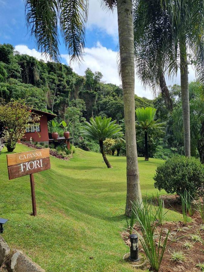 Casas e apartamentos de temporada para 4 pessoas, com vista para o lago e jardim e ainda vista, com animais de estimação em Pomerode