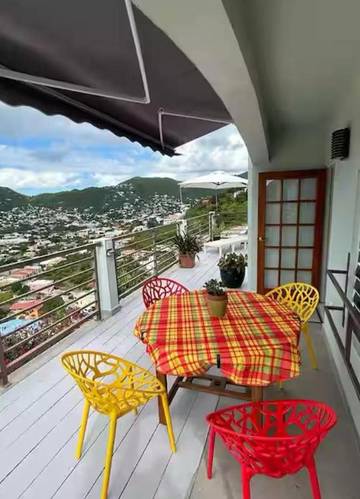 Maison d’hôte pour 4 personnes, avec vue et jardin dans Saint Martin