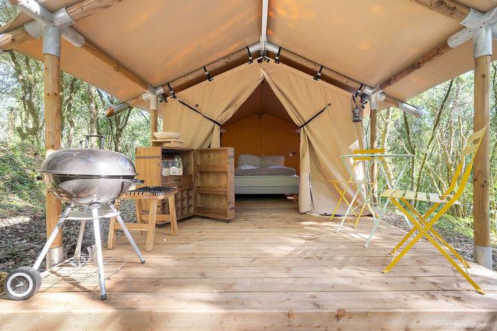 Camping pour 2 personnes, avec Jardin et Sauna en Dordogne
