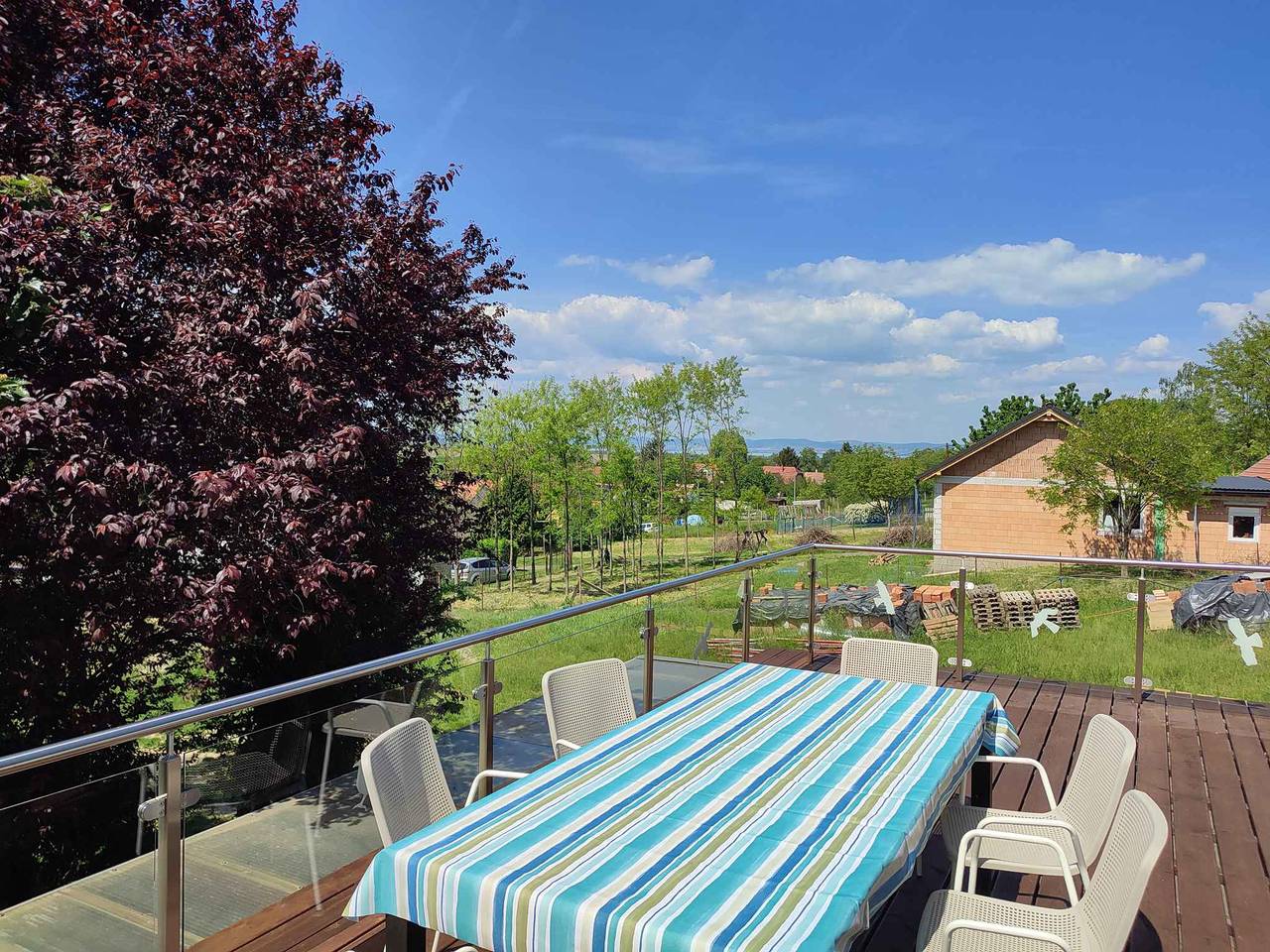 Ferienhaus modern eingerichtet mit Klimaanlage, Whirlpool, Pool, Grill, Aussenküche und großem Garten in Siofok, Siófok und Umgebung