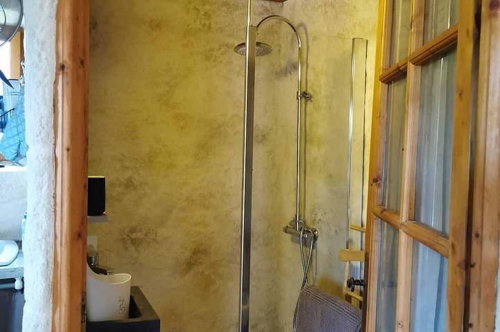 Gîte pour 2 personnes, avec piscine et jardin à BIO - 4