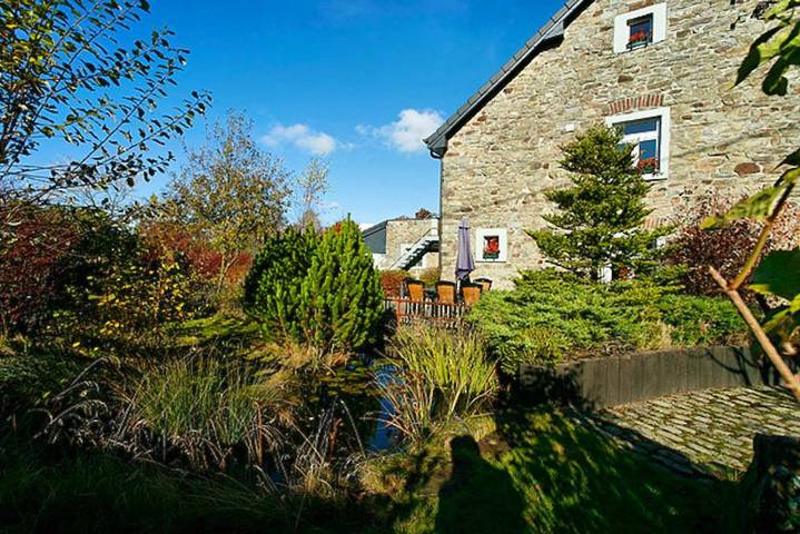 Location de vacances pour 20 personnes, avec balcon et jardin dans Faymonville - 2