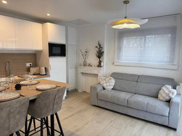 Gîte pour 4 personnes, avec terrasse et jardin à Coupvray