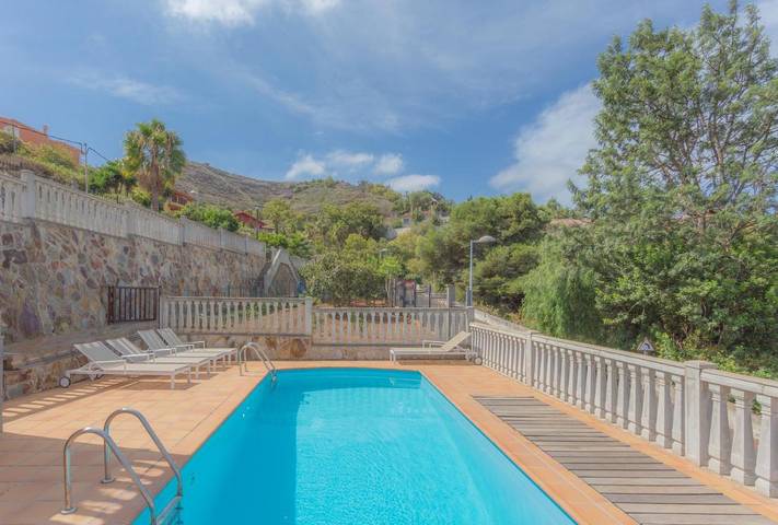 Casa rural para 9 personas, con piscina y jardín además de vistas al lago y vistas en Santa Brígida - 2