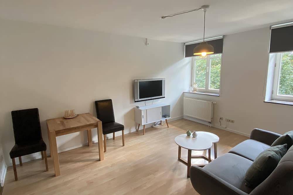 Ganze Wohnung, Altstadt - Oldtown 2 / Free Wifi / Swimming, hiking, cycling in front of the door in Trostberg, Landkreis Traunstein