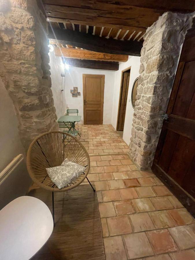 Room in Medieval Cereste in Céreste, Parc naturel régional du Luberon