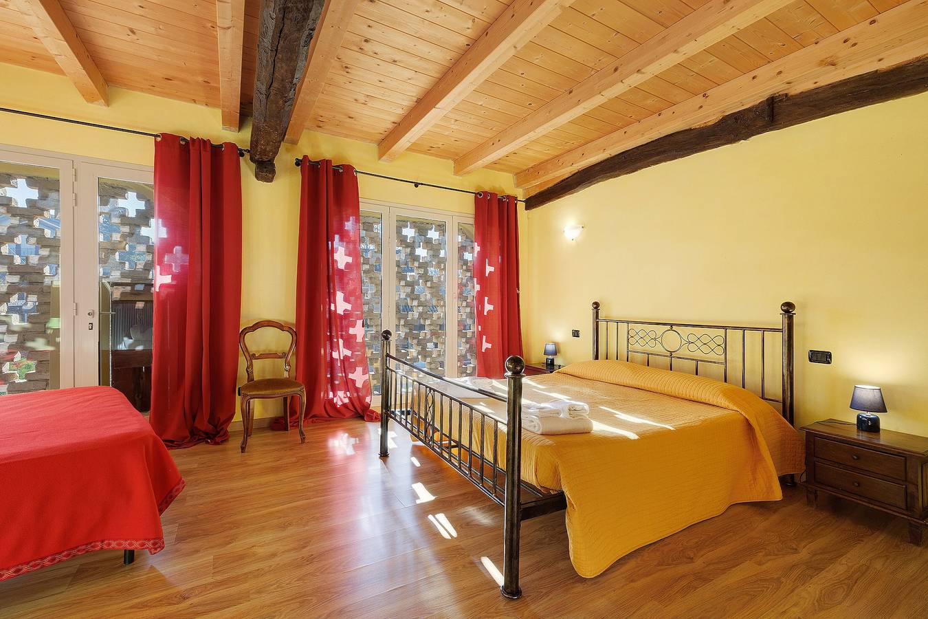 Ganze Wohnung, Apartment 'Bufalo' mit Bergblick, Gemeinschaftspool und Wlan in Costigliole d'Asti, Langhe