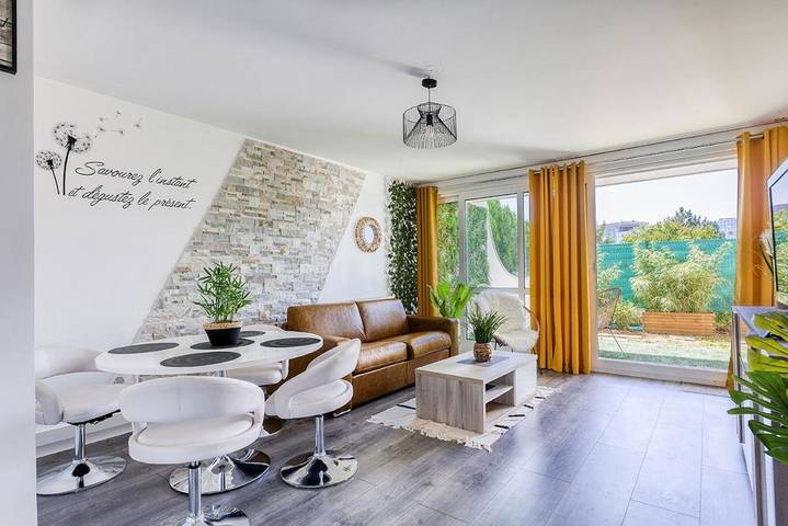 Appartement de vacances pour 4 personnes, avec jardin