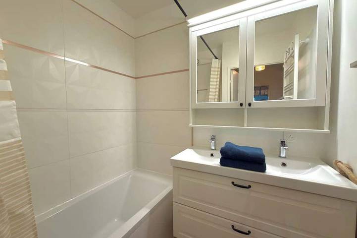 Ganze Wohnung, Family Park - Parking - 6 pers - 5 mn Disney in Bussy-Saint-Georges, Seine-et-Marne