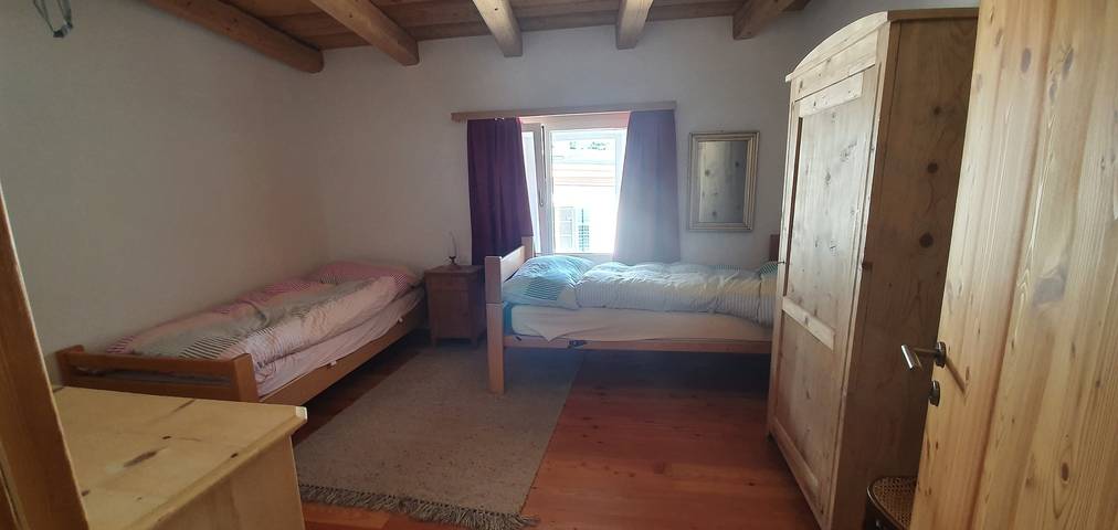 Apartamento vacacional entero, Ferienwohnung am Dorfplatz Lavin - Wohnung mit atemberaubender Aussicht in Lavin, Lower Engadine