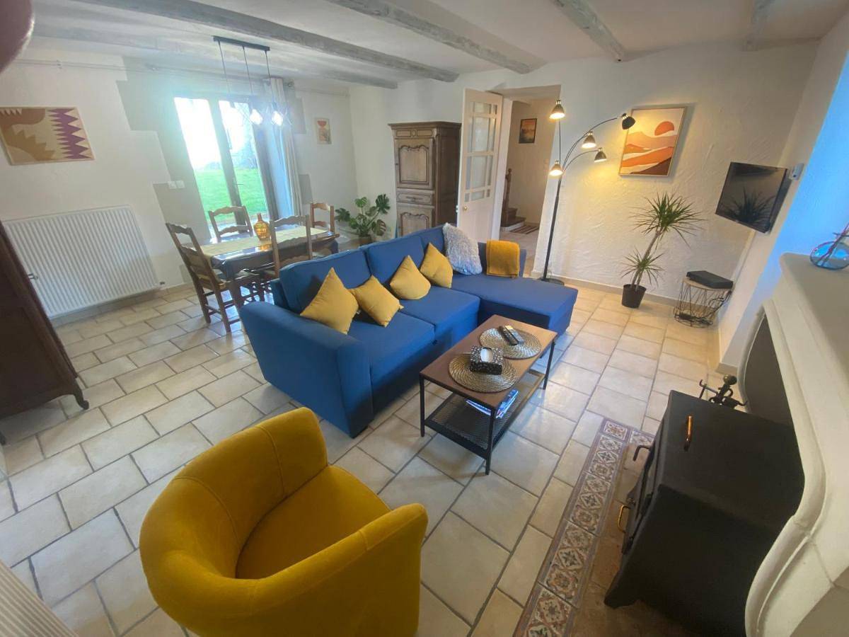 Villa des fleurs in Nueil-sous-Faye, Vienne (France)