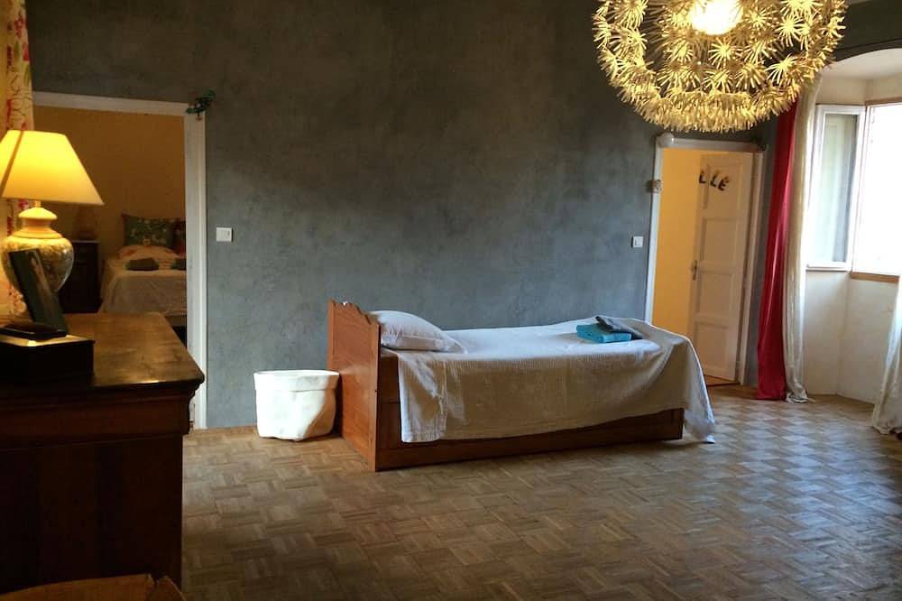 Casa di charme con una grande terrazza in Montegrosso Francia, Calvi e dintorni