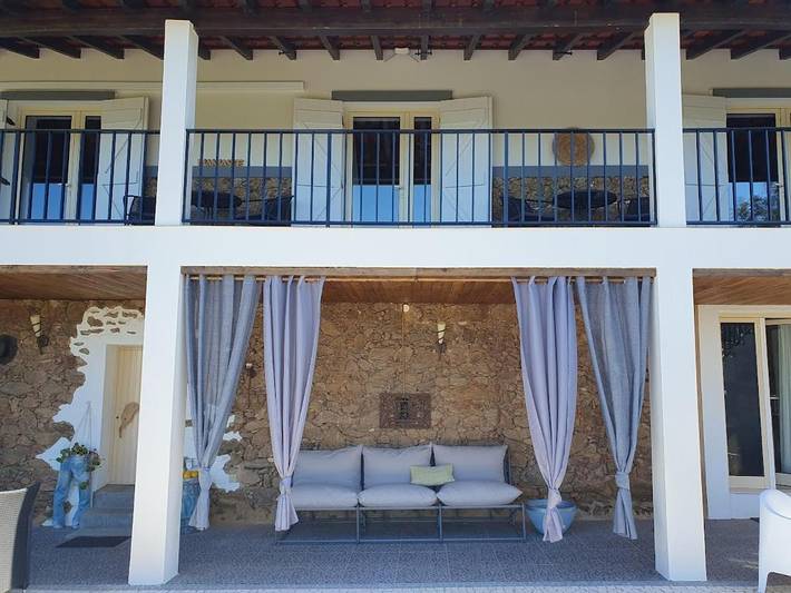 Location de vacances pour 2 personnes, avec Balcon et Terrasse ainsi que Jardin et Piscine dans Aguda - 4