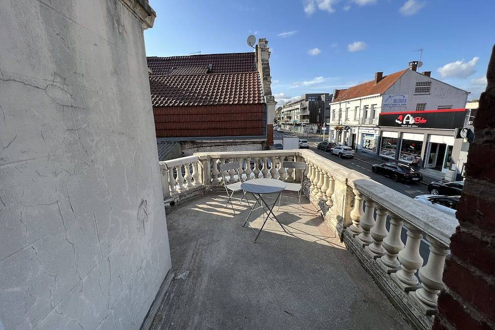 Appartement entier, La Suite Balnéo - 2p centre-ville Liévin in Liévin, Région de Lens