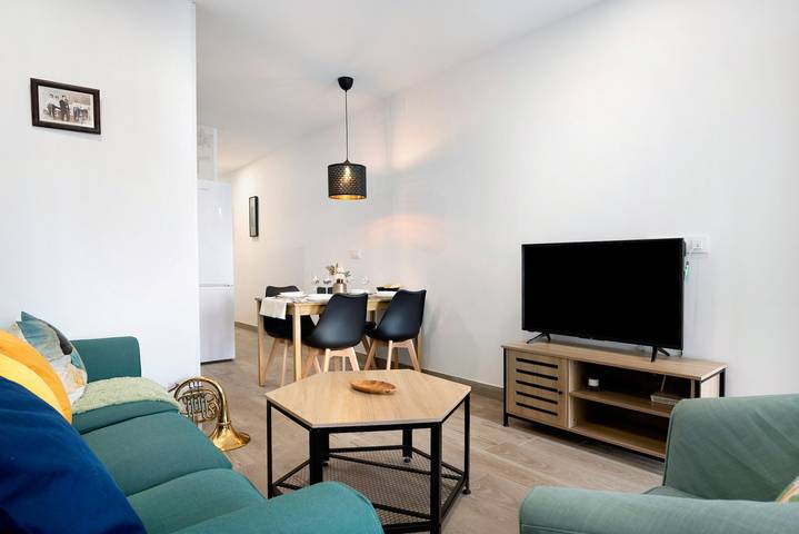 Ganze Wohnung, Ferienwohnung 'El Músico' mit Privatterrasse, Wlan und Klimaanlage in Playa Barbate, Barbate