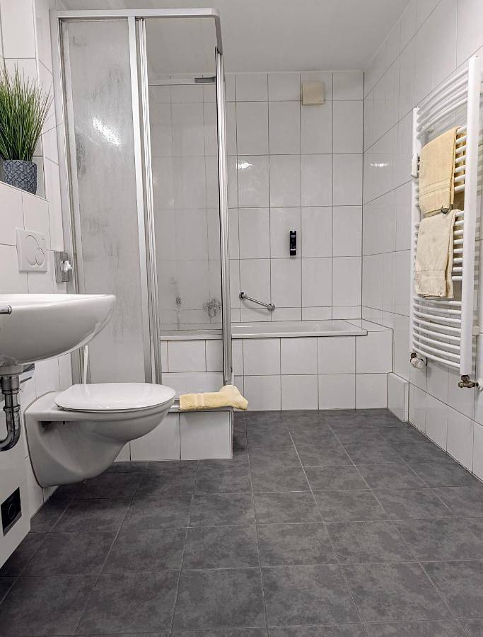 Hôtel pour 3 personnes, avec terrasse, animaux acceptés dans Unterbach - 2