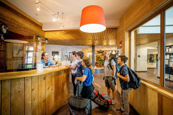 Hôtel pour 2 personnes, avec terrasse à Montricher-Albanne - 3