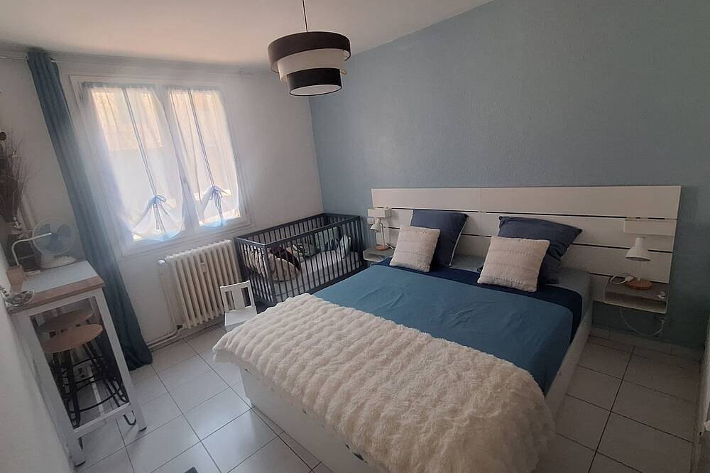 Entire apartment, Central apartment with parking in Carcassonne, Carcassonne region
