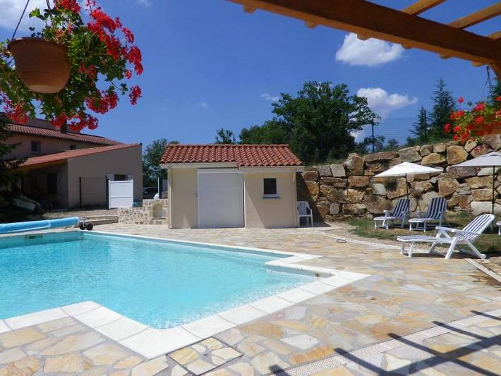 Location de vacances pour 4 personnes, avec jardin ainsi que piscine et vue à Vieille-Brioude - 3