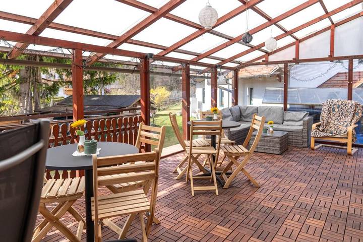 Gîte pour 7 personnes, avec terrasse ainsi que jardin et vue dans Mojstrana - 2