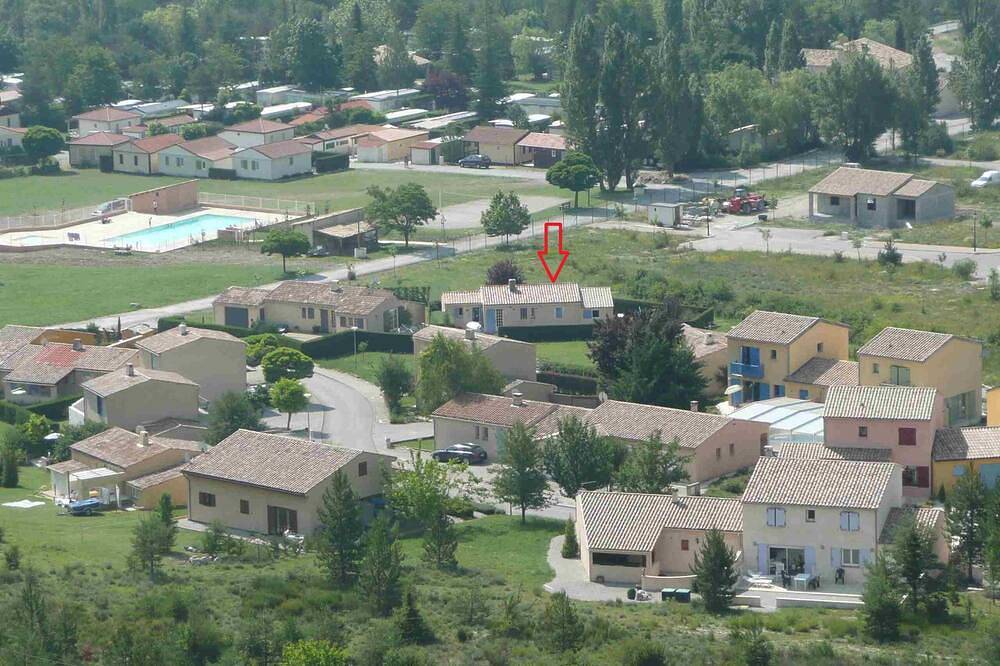 Superb holiday house in the natural beauty of the Gorges de Verdon in Castellane, Verdon Regional Natural Park