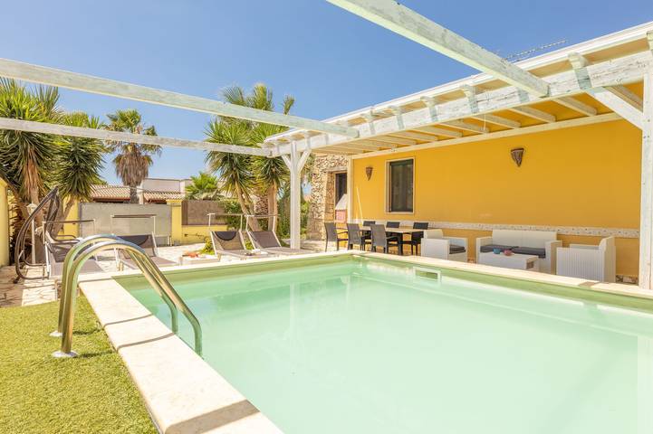 Villa per 8 persone, con giardino a Gallipoli