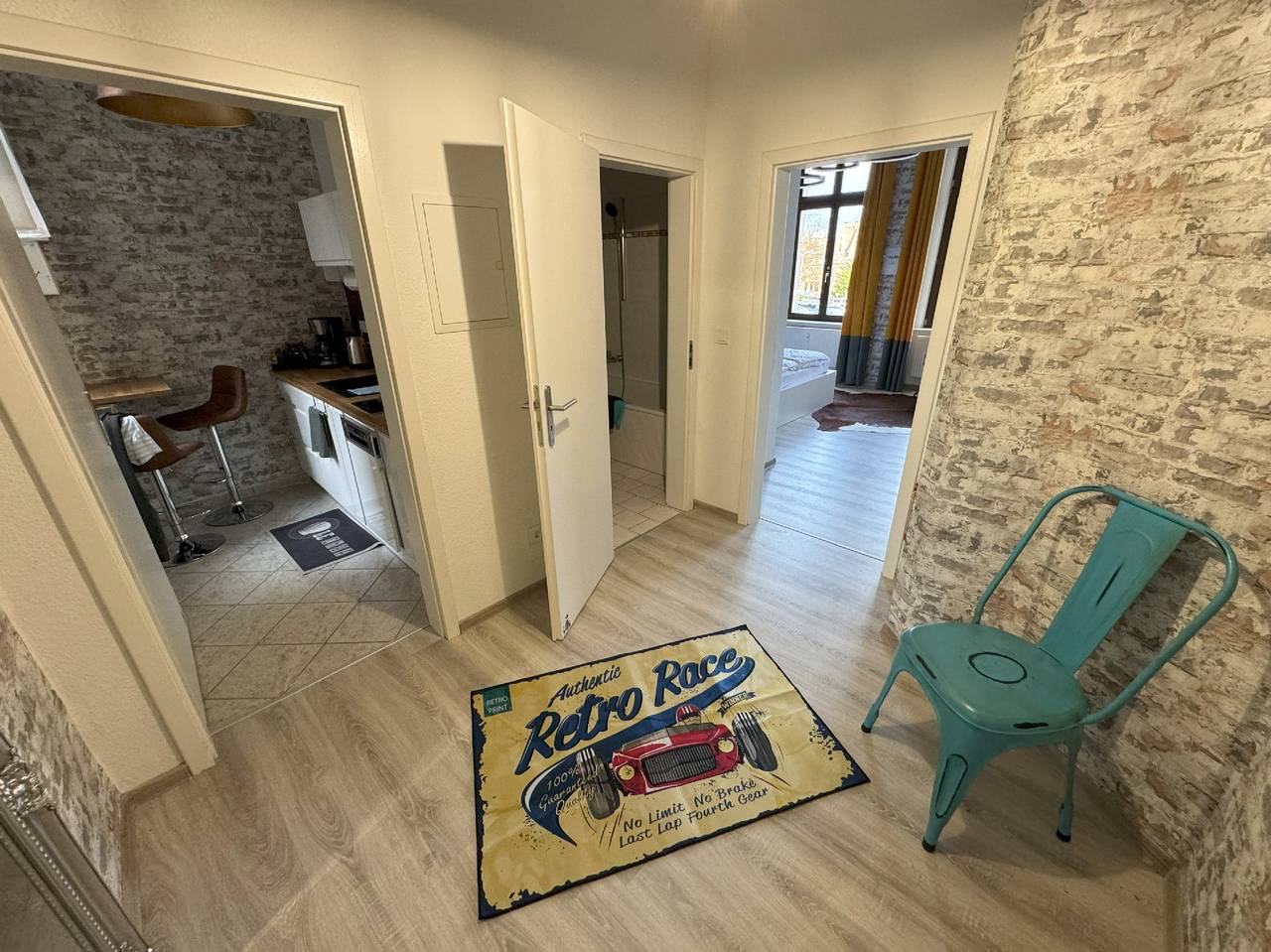 Ganze Ferienwohnung, Design Apartment Iii, hell, 35 Quadratmeter, Zentral zu Grenze Altstadt Park, Gratis Parkplatz in Görlitz, Oberlausitz Niederschlesien