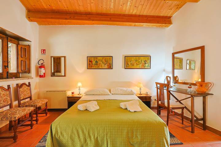 Chambre 'Casa Dello Algozirio' avec terrasse privée in San Marco d'Alunzio, Monti Nebrodi