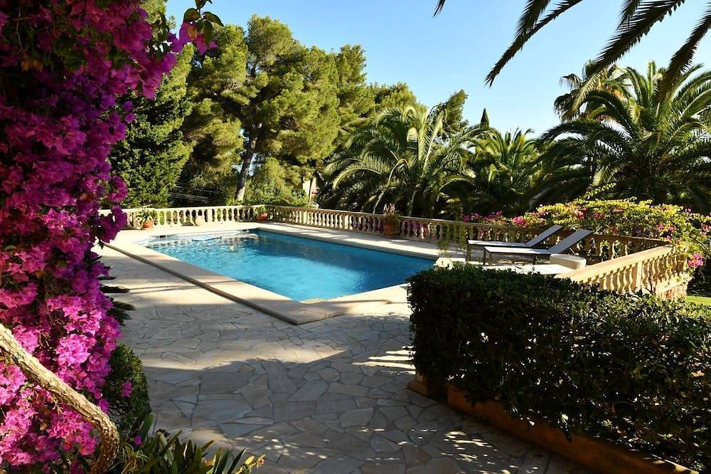 Villa mit Meerblick und Privatpool direkt am Naturschutzgebiet und Golfplatz in Costa dels Pins, Son Servera