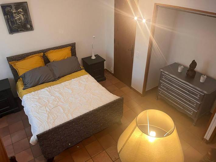 Location de vacances pour 3 personnes, avec balcon ainsi que vue et jardin à Saint-Gilles - 4