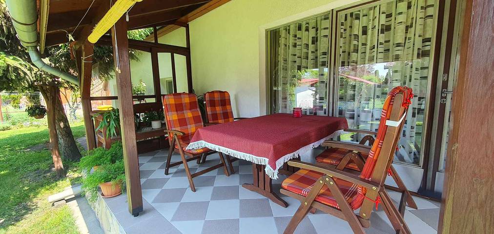 Appartement de vacances entier, Appartement de vacances avec Wi-Fi gratuit et pavillon de jardin in Balatonfenyves, Rive sud du lac Balaton